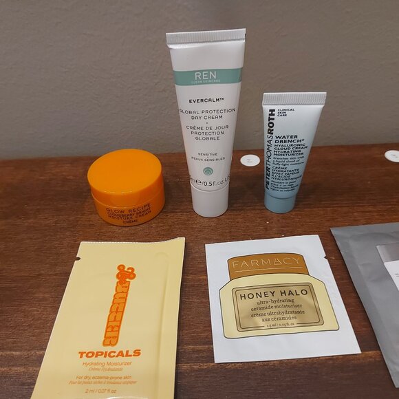 Winter Skin Sample Bag - Picture 2 of 4